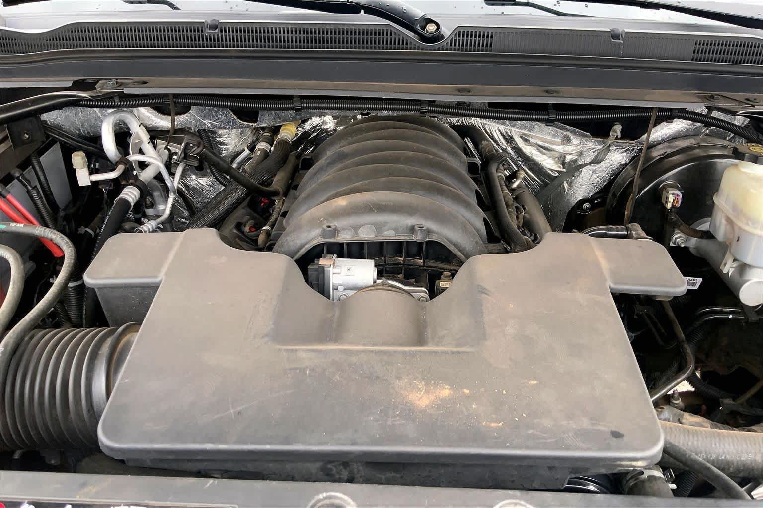 Used 2018 Chevrolet Tahoe LT AWD/4WD image 32