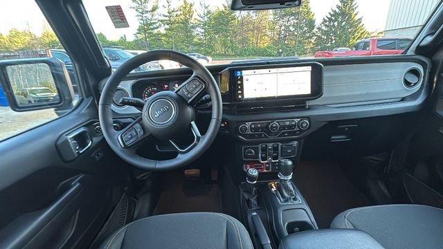 Used 2025 Jeep Wrangler Unlimited Sport S 4xe AWD/4WD image 9