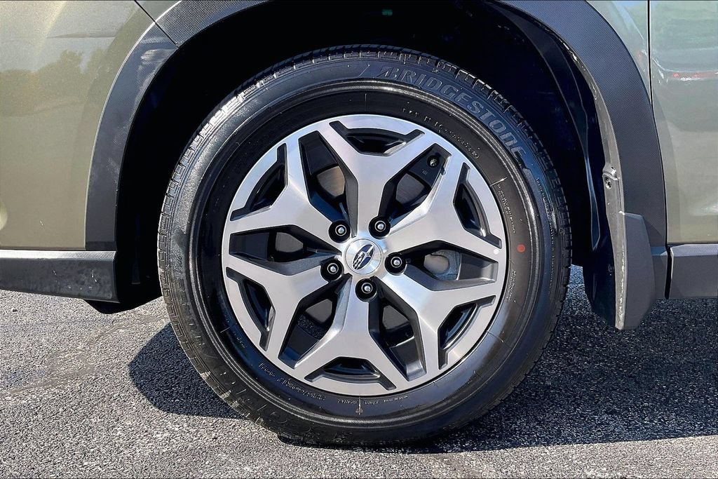 Certified 2023 Subaru Forester Premium AWD/4WD image 10