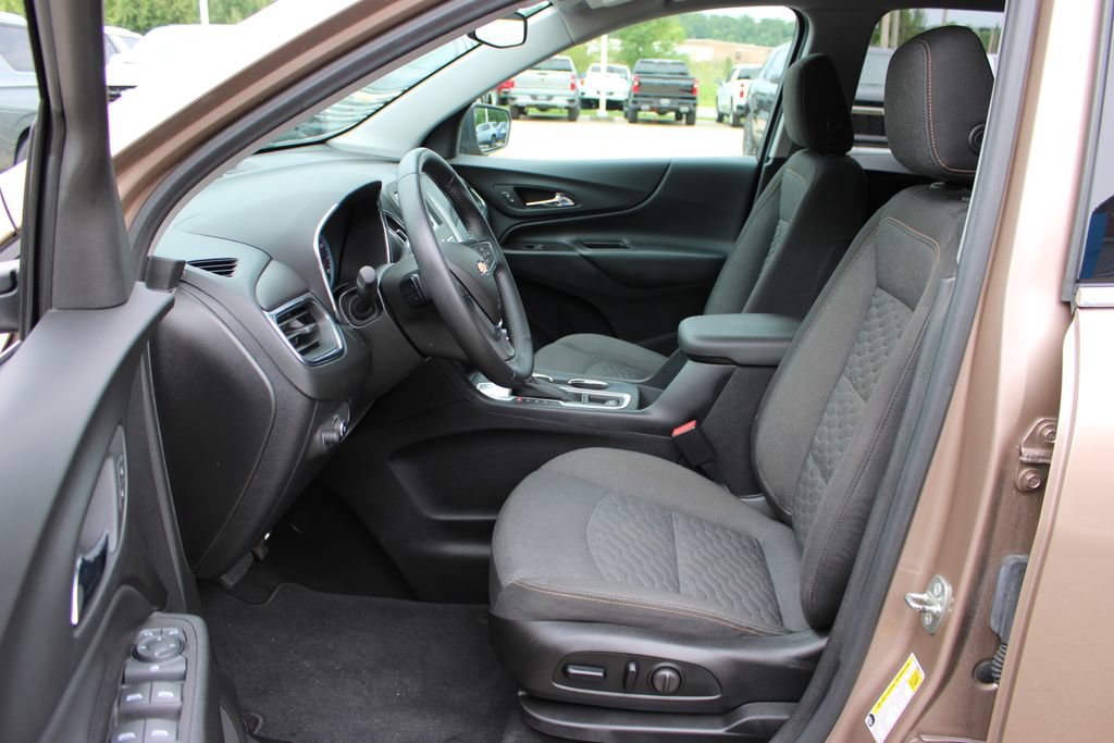 Used 2018 Chevrolet Equinox LT FWD image 10