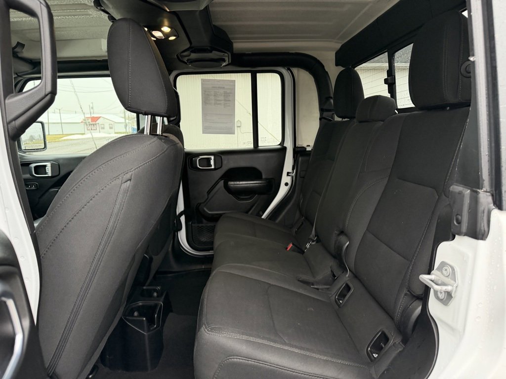 Used 2021 Jeep Gladiator Sport image 28