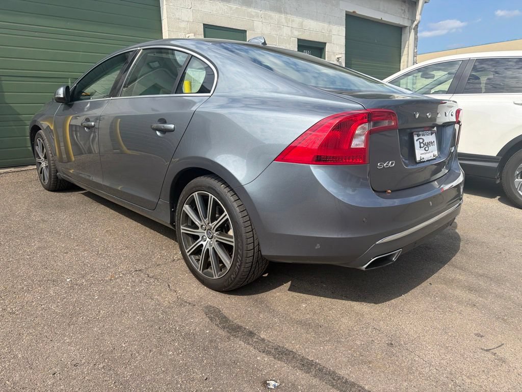 Used 2018 Volvo S60 T5 Inscription AWD/4WD image 2