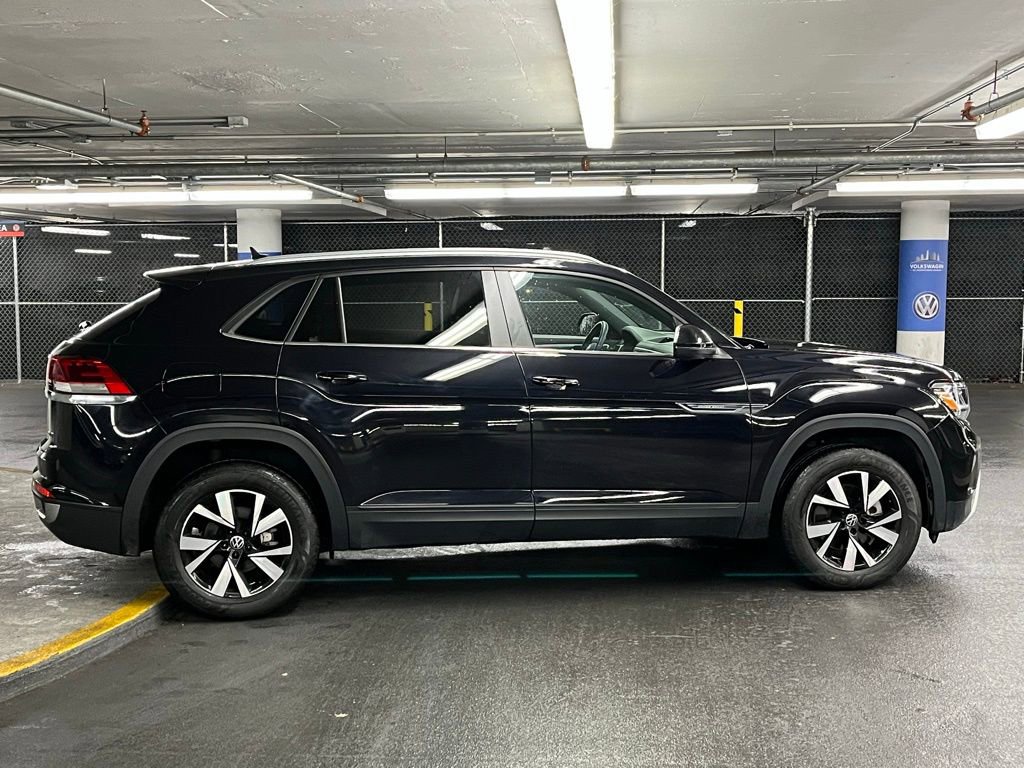 Used 2022 Volkswagen Atlas Cross Sport SE image 36
