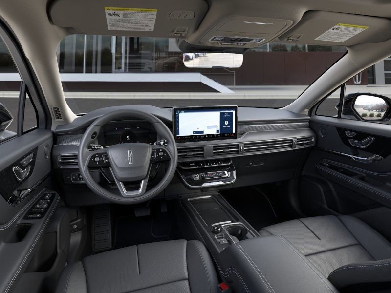 New 2026 Lincoln Corsair Reserve FWD image 9
