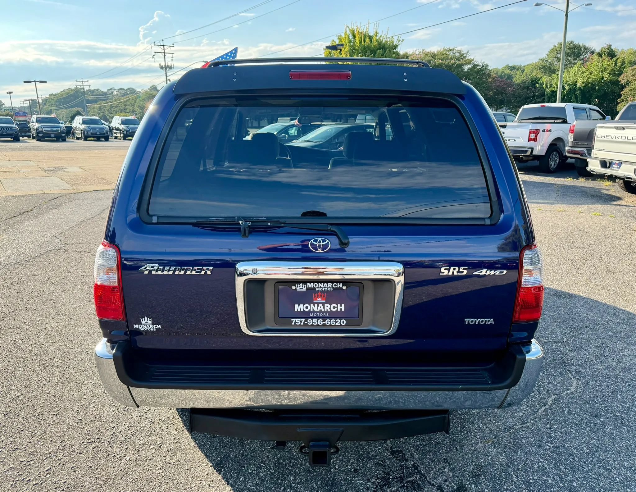 Used 2002 Toyota 4Runner SR5 AWD/4WD image 4