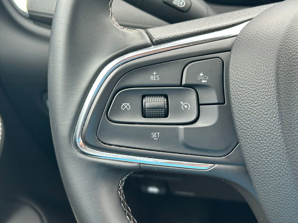 Used 2025 Buick Encore GX Preferred FWD image 32