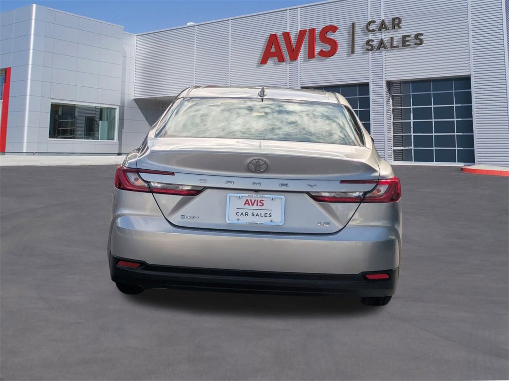Used 2025 Toyota Camry LE image 7