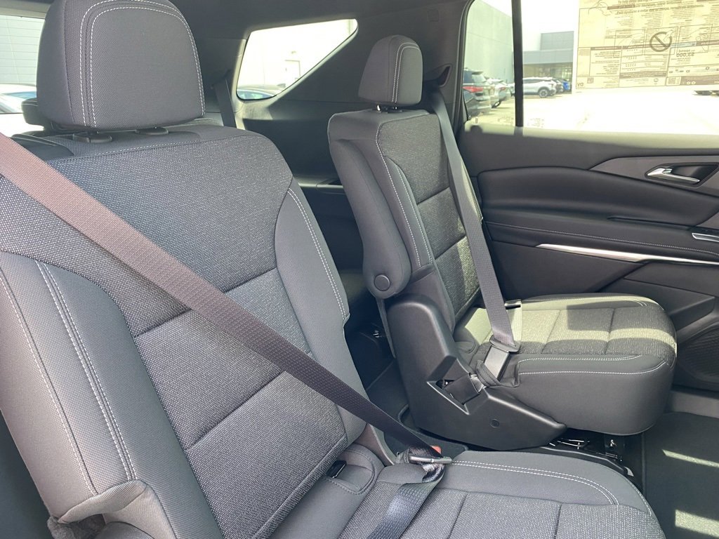 New 2025 Chevrolet Traverse LT image 26