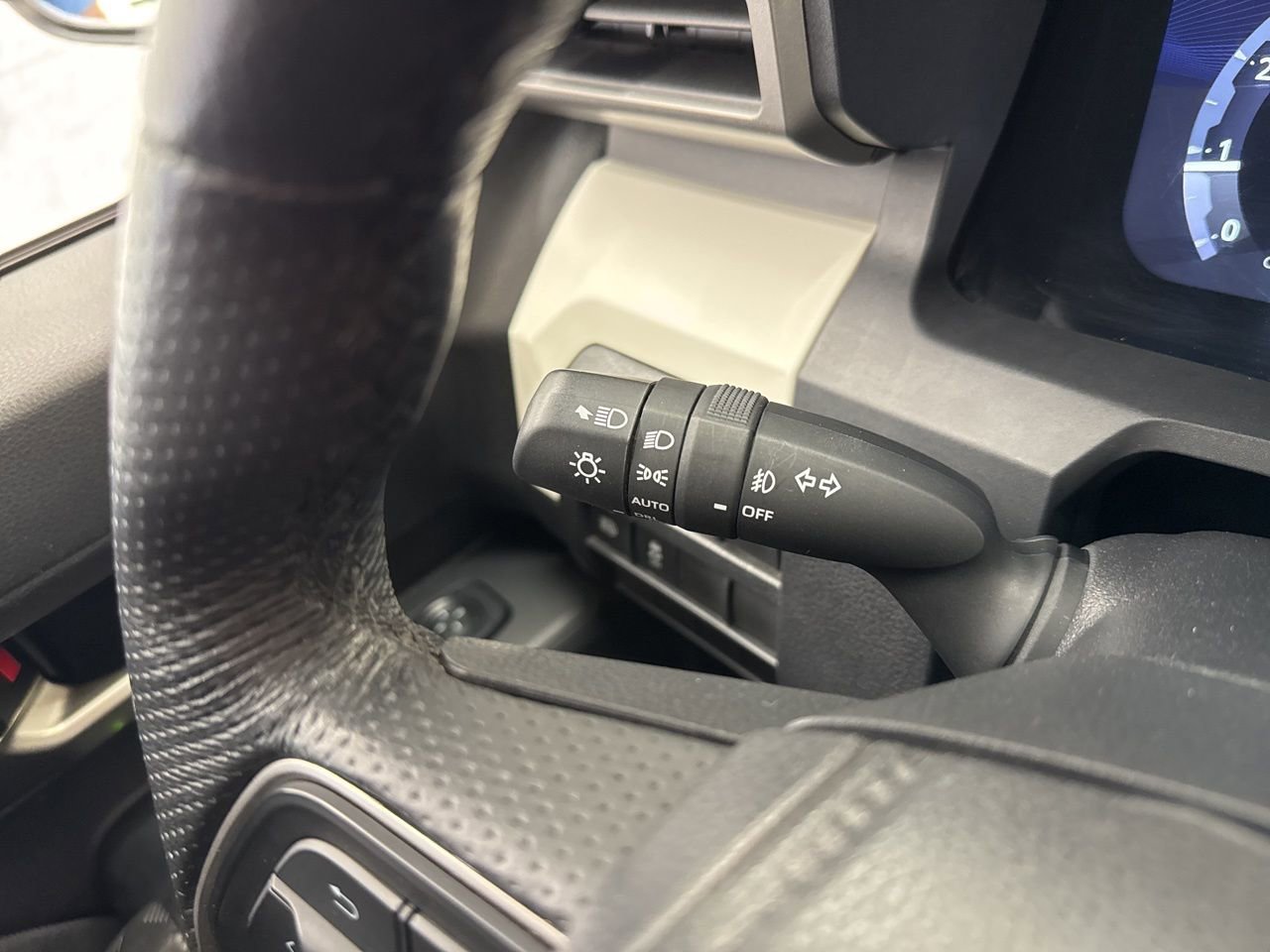 Used 2024 Toyota Tacoma TRD Off-Road image 20