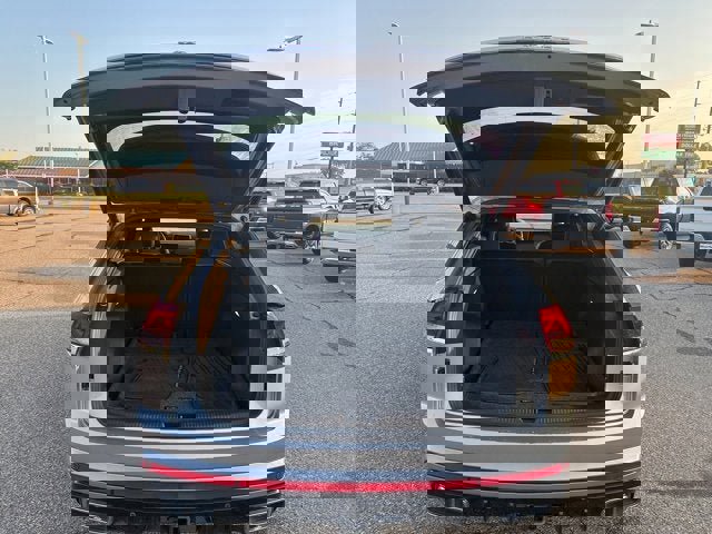 Used 2024 Volkswagen Atlas Cross Sport SEL Premium R-Line image 11