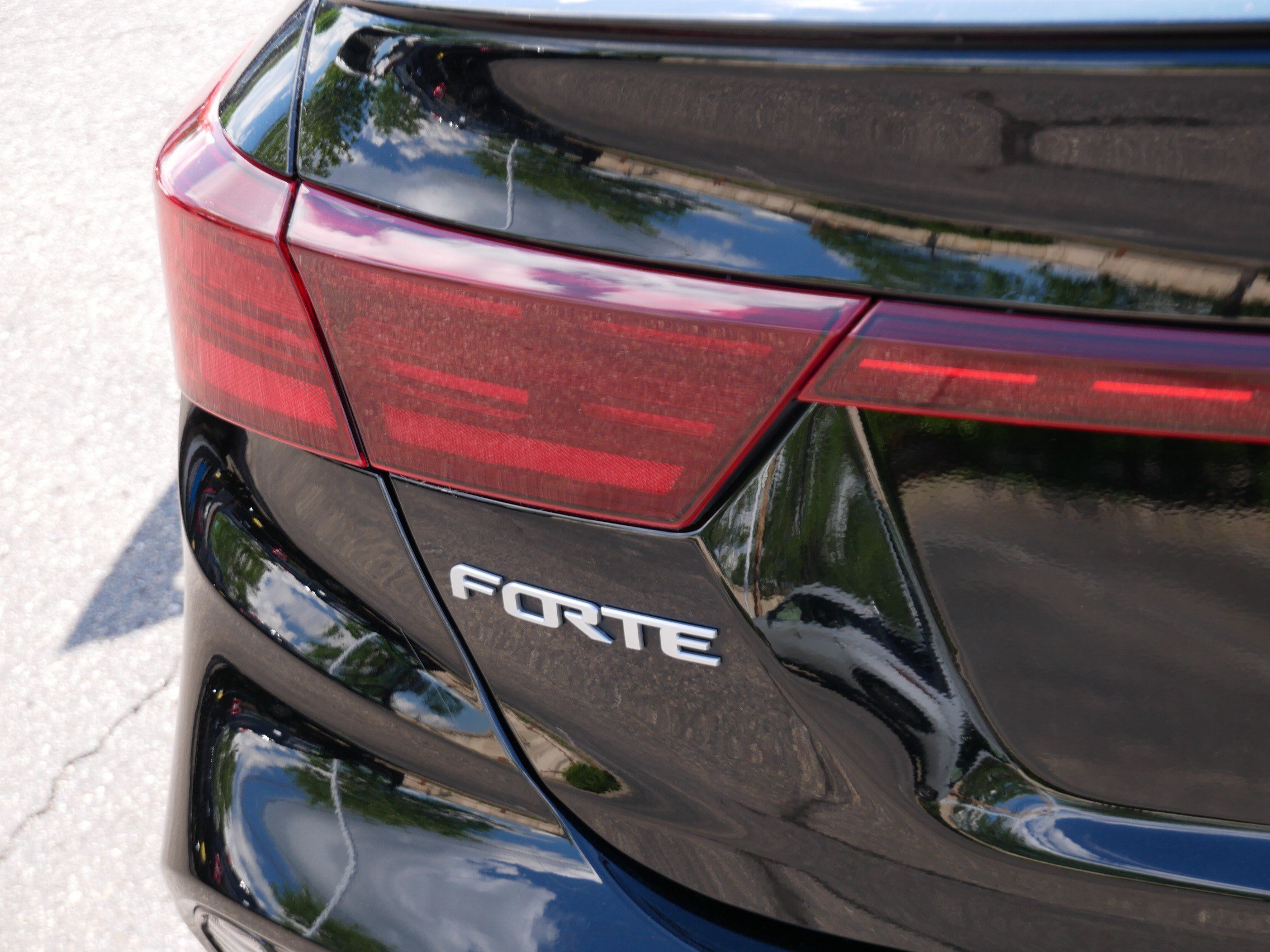 Used 2022 Kia Forte GT-Line w/ GT-Line Premium Package FWD image 17