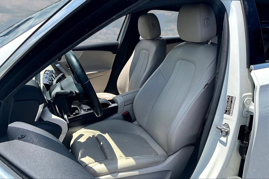Used 2022 Mercedes-Benz A 220 w/ Premium Package Lite image 16