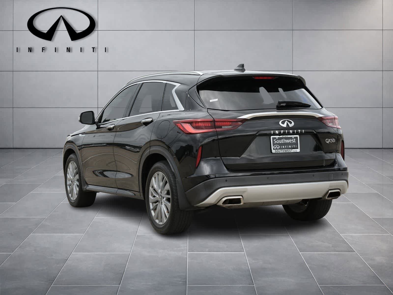 Used 2023 INFINITI QX50 Luxe FWD image 5