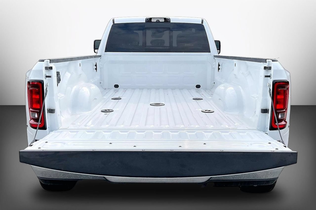 New 2026 RAM 3500 Tradesman AWD/4WD image 22
