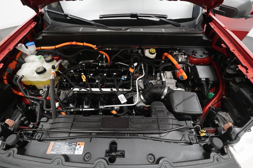 Used 2022 Ford Maverick XLT image 3