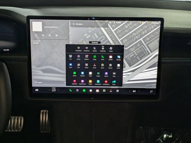 Used 2021 Tesla Model S Plaid image 16