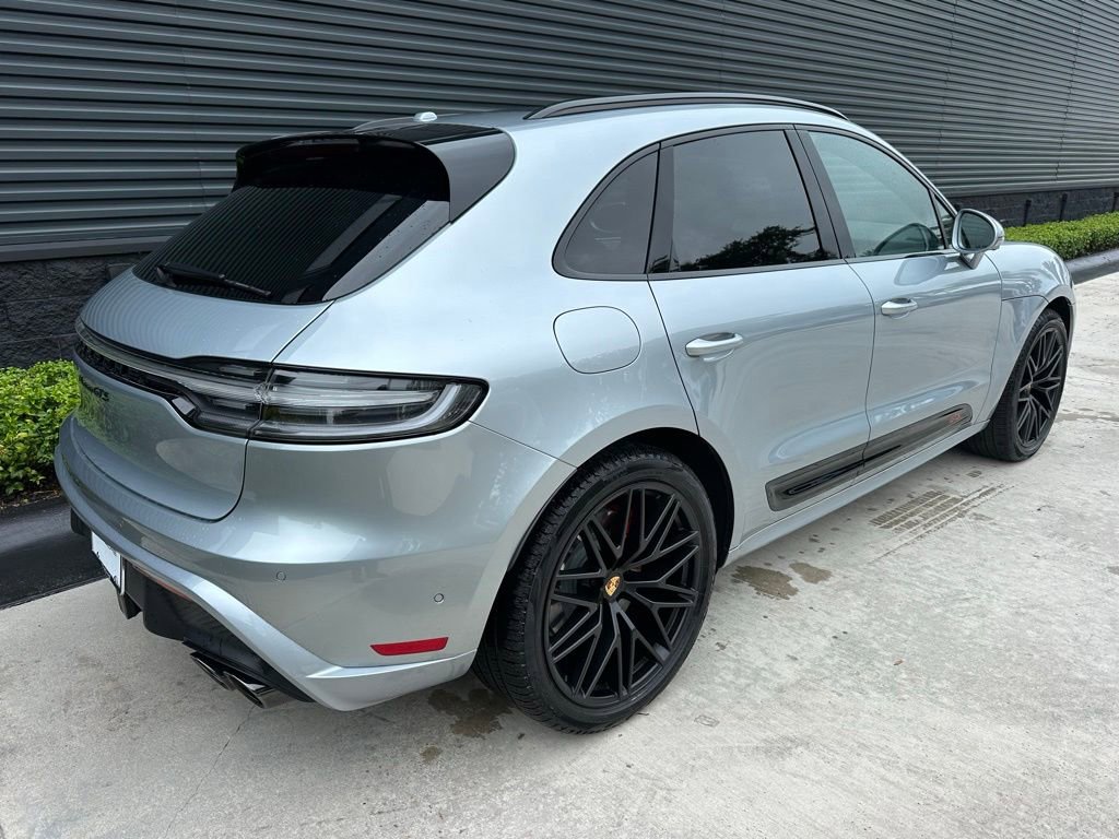 Certified 2025 Porsche Macan GTS AWD/4WD image 10