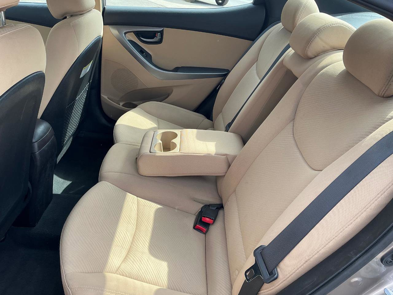 Used 2013 Hyundai Elantra GLS FWD image 12