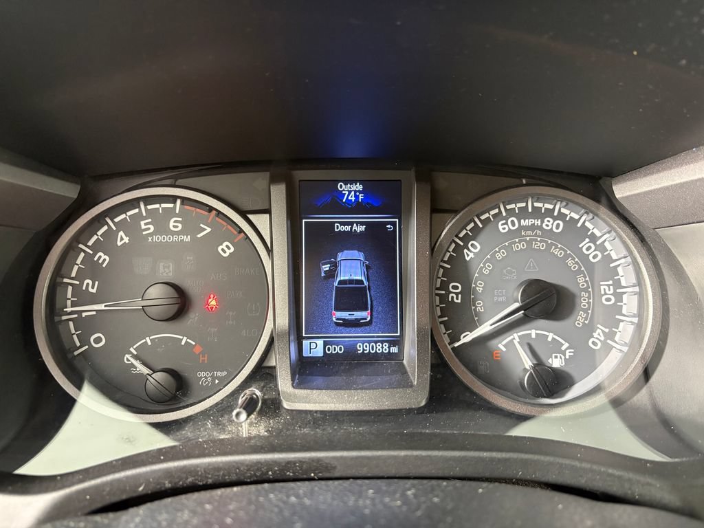 Used 2017 Toyota Tacoma TRD Off-Road w/ Tow Package RWD image 16