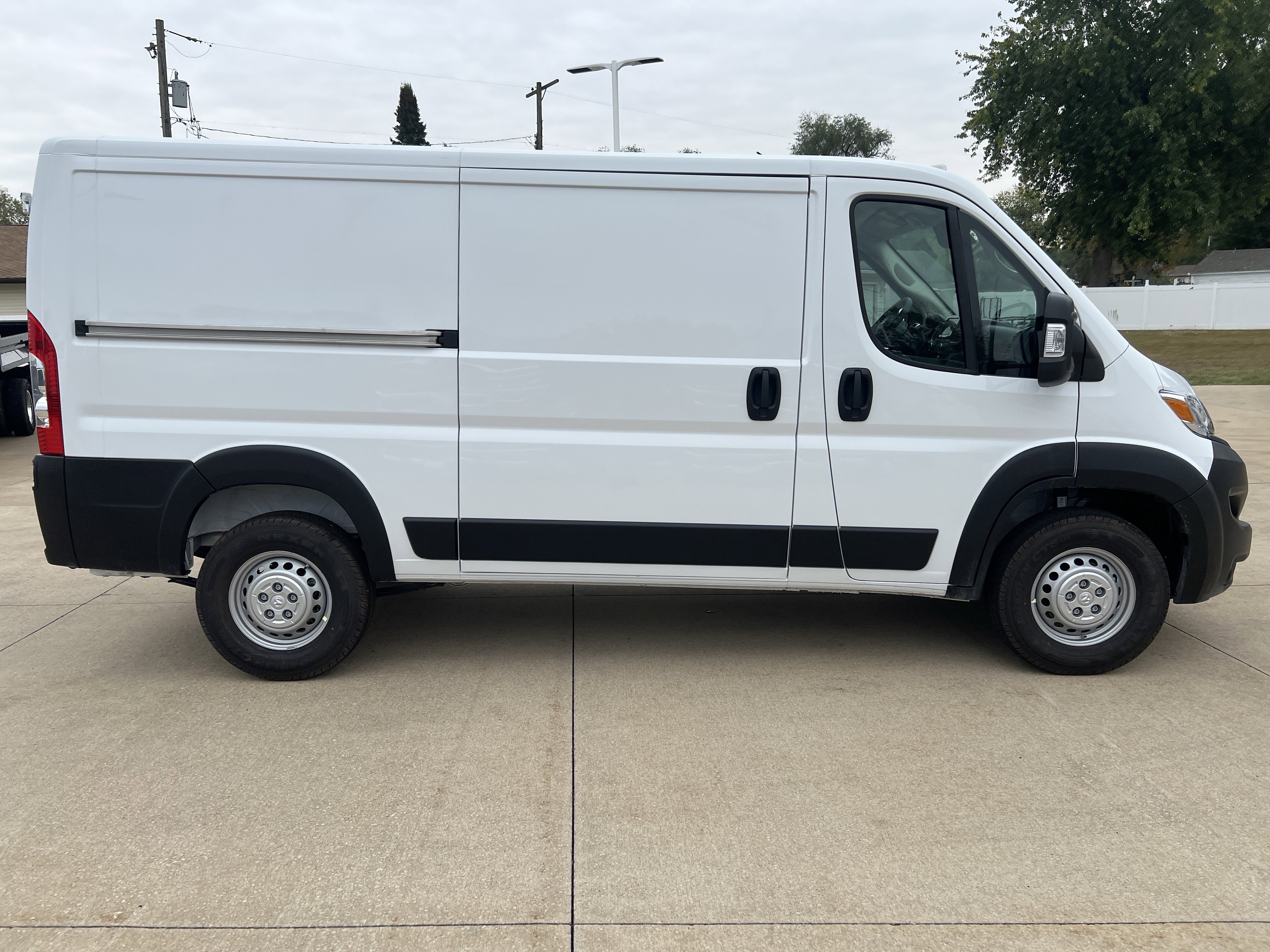 New 2026 RAM ProMaster 1500 w/ Convenience Group image 7