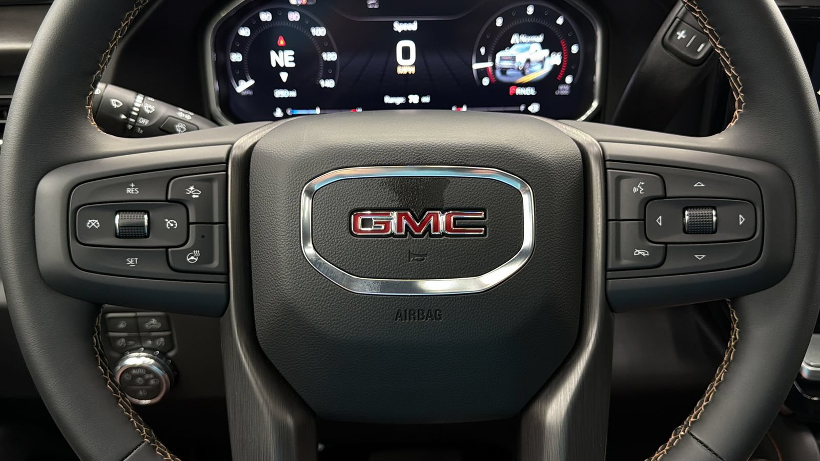Used 2026 GMC Sierra 2500 AT4 w/ AT4 Premium Plus Package AWD/4WD image 29