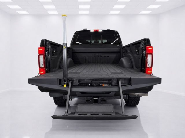 Used 2022 Ford F250 Lariat w/ Tremor Off-Road Package AWD/4WD image 11