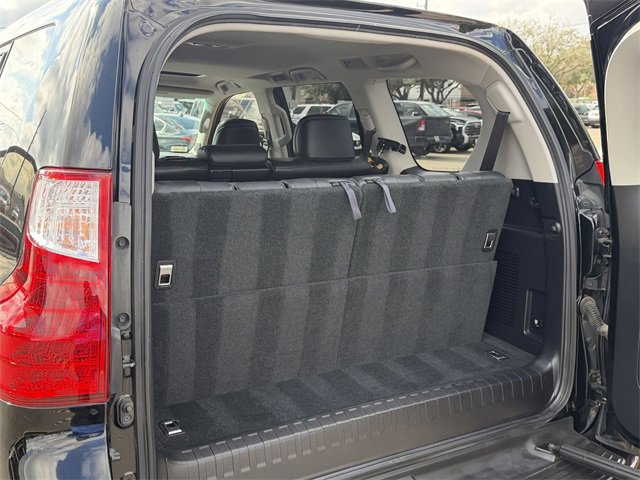 Used 2013 Lexus GX 460 image 28