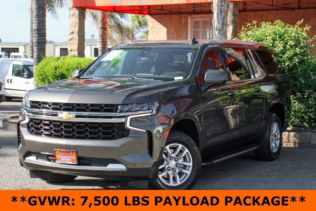 Used 2021 Chevrolet Suburban LS w/ Driver Alert Package image 4