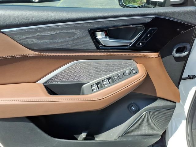 Used 2024 Acura MDX SH-AWD w/ Advance Package image 13