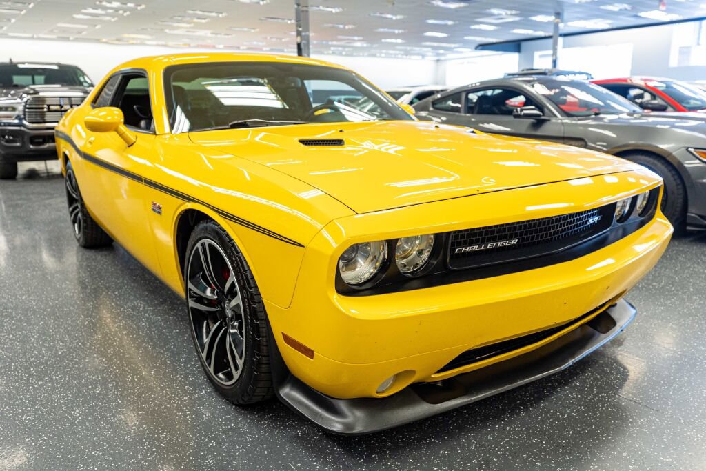 Used 2012 Dodge Challenger SRT8 Yellow Jacket w/ Premium Sound Group RWD image 3