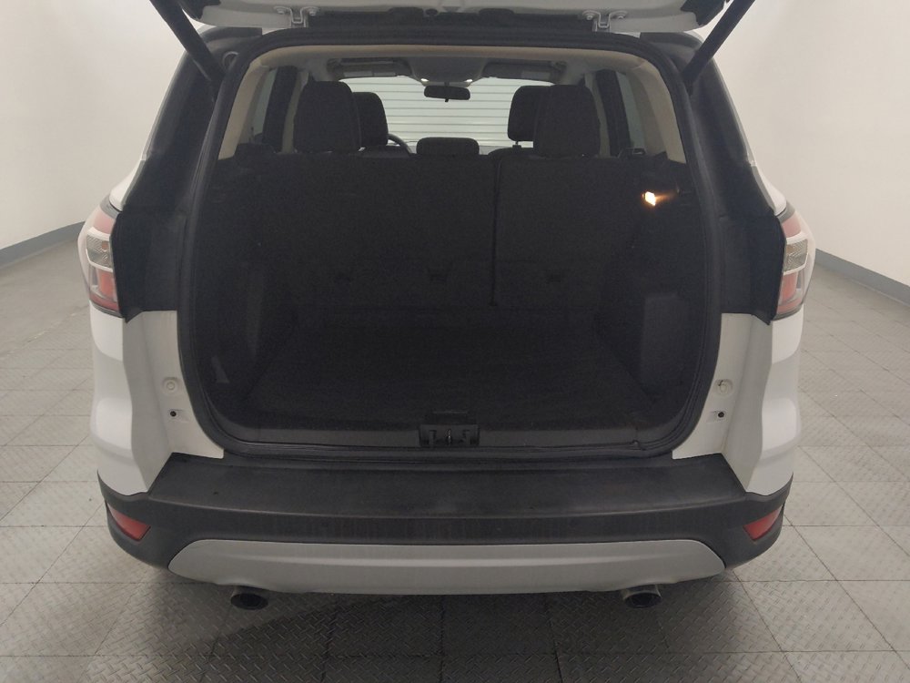 Used 2017 Ford Escape SE w/ Equipment Group 201A FWD image 29