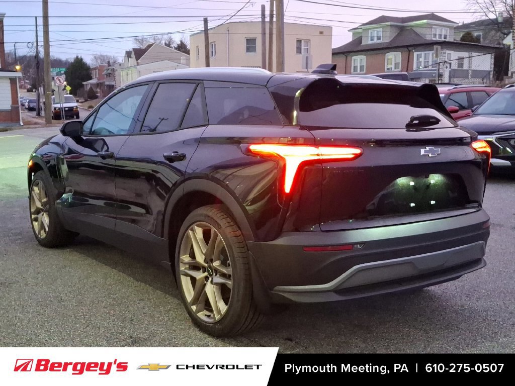 New 2026 Chevrolet Blazer EV LT w/ LPO, Tech Bronze Package FWD image 4