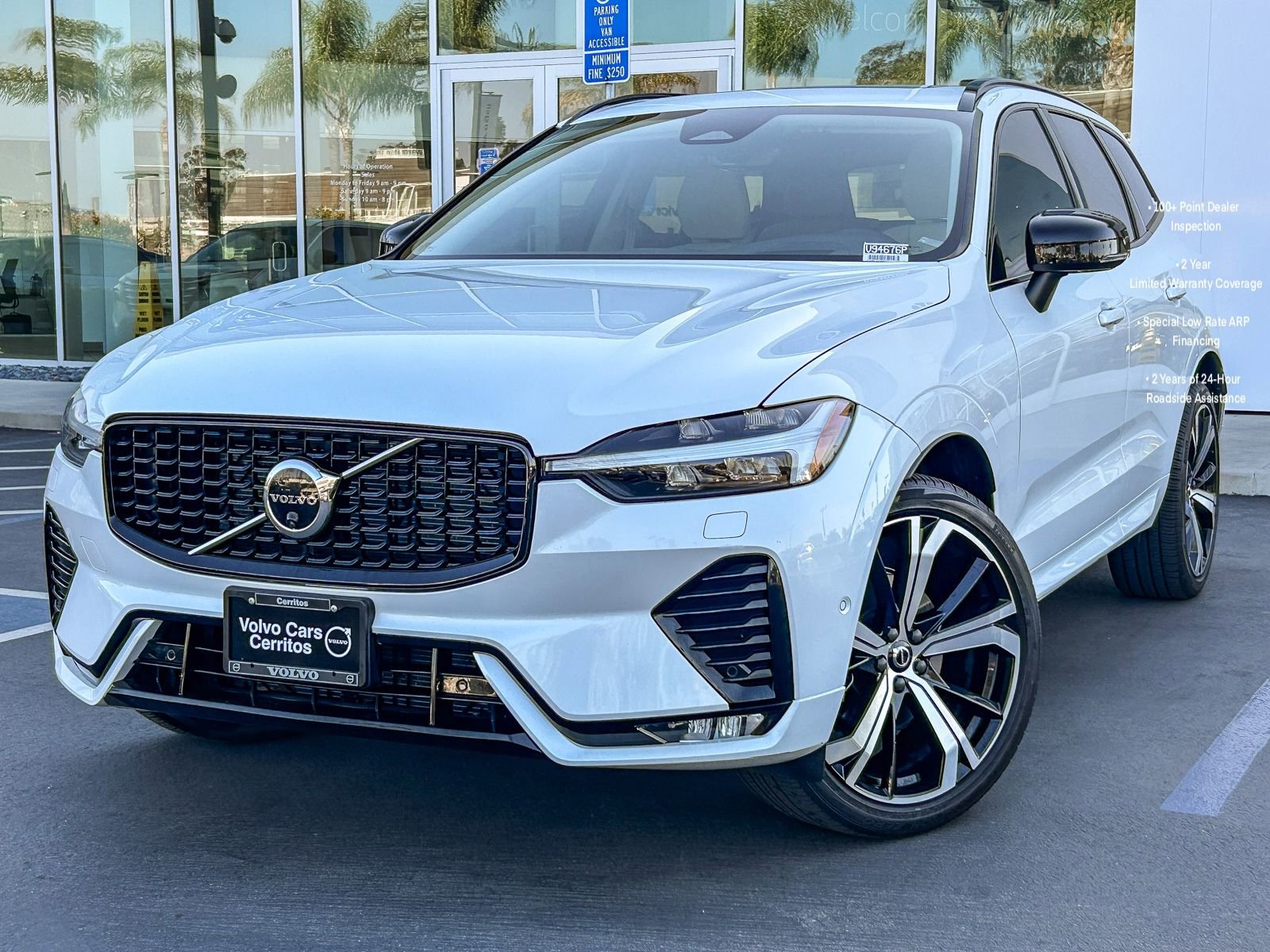 Used 2023 Volvo XC60 B5 Ultimate AWD/4WD image 1