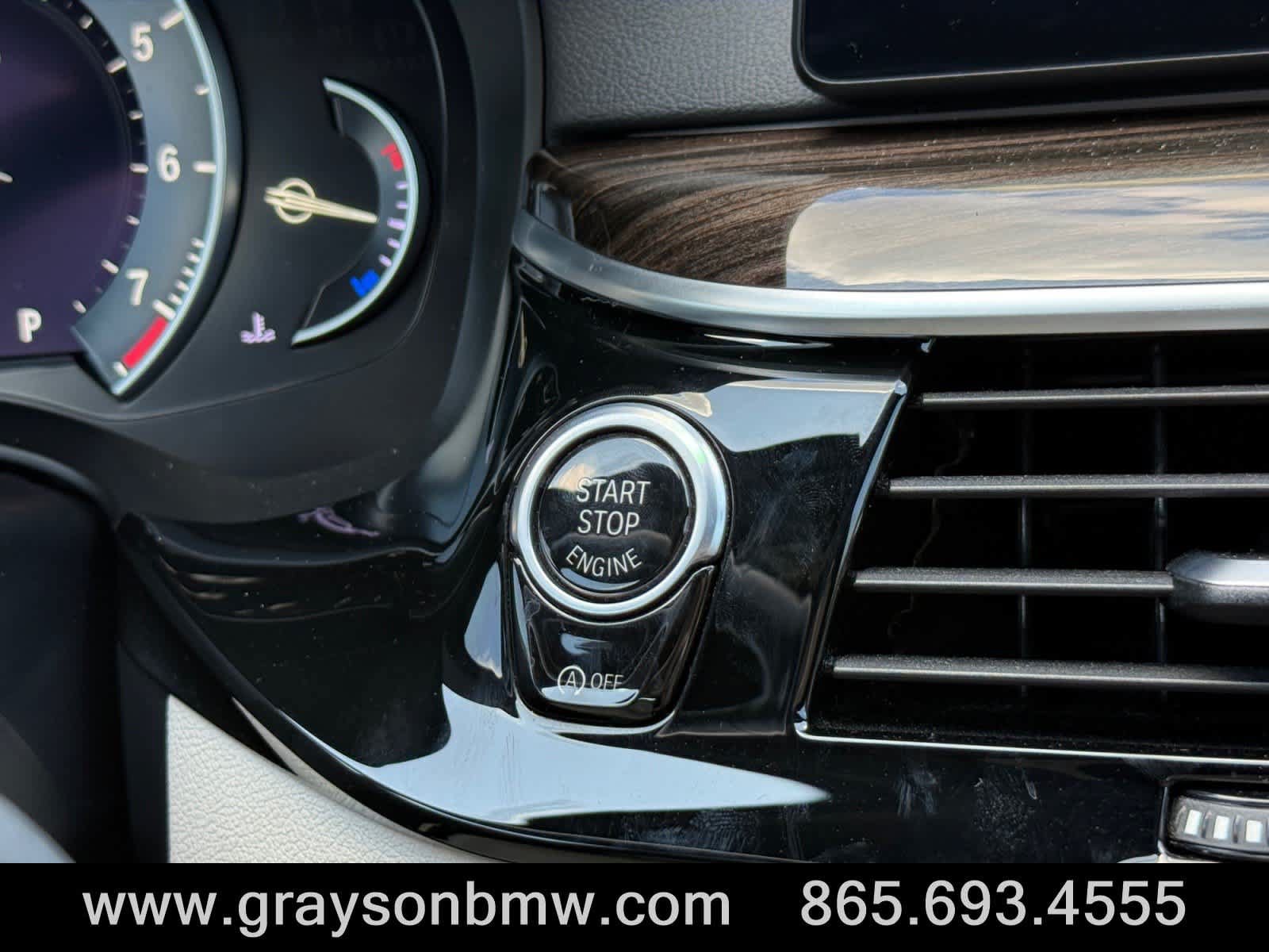 Used 2017 BMW 540i RWD image 28