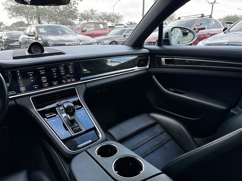 Used 2018 Porsche Panamera 4S image 26