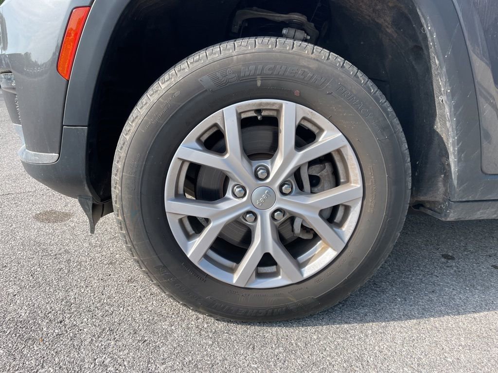 Used 2022 Jeep Grand Cherokee L Limited AWD/4WD image 20