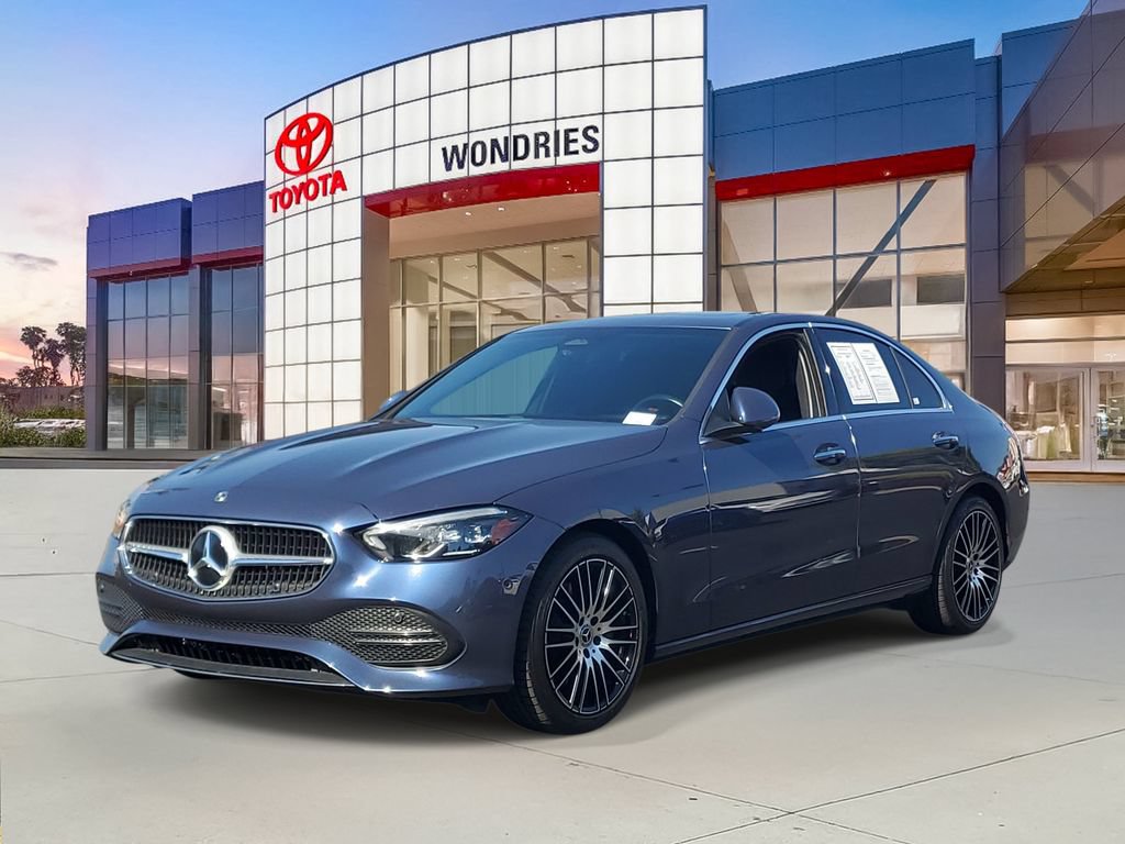 Used 2023 Mercedes-Benz C 300 Sedan image 2