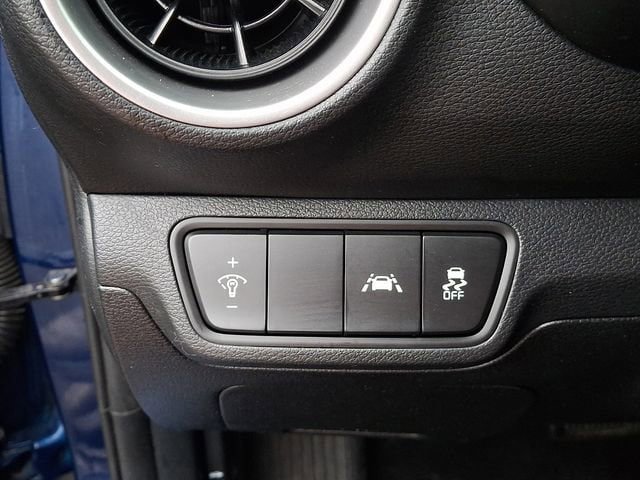 Used 2020 Kia Forte LXS FWD image 34
