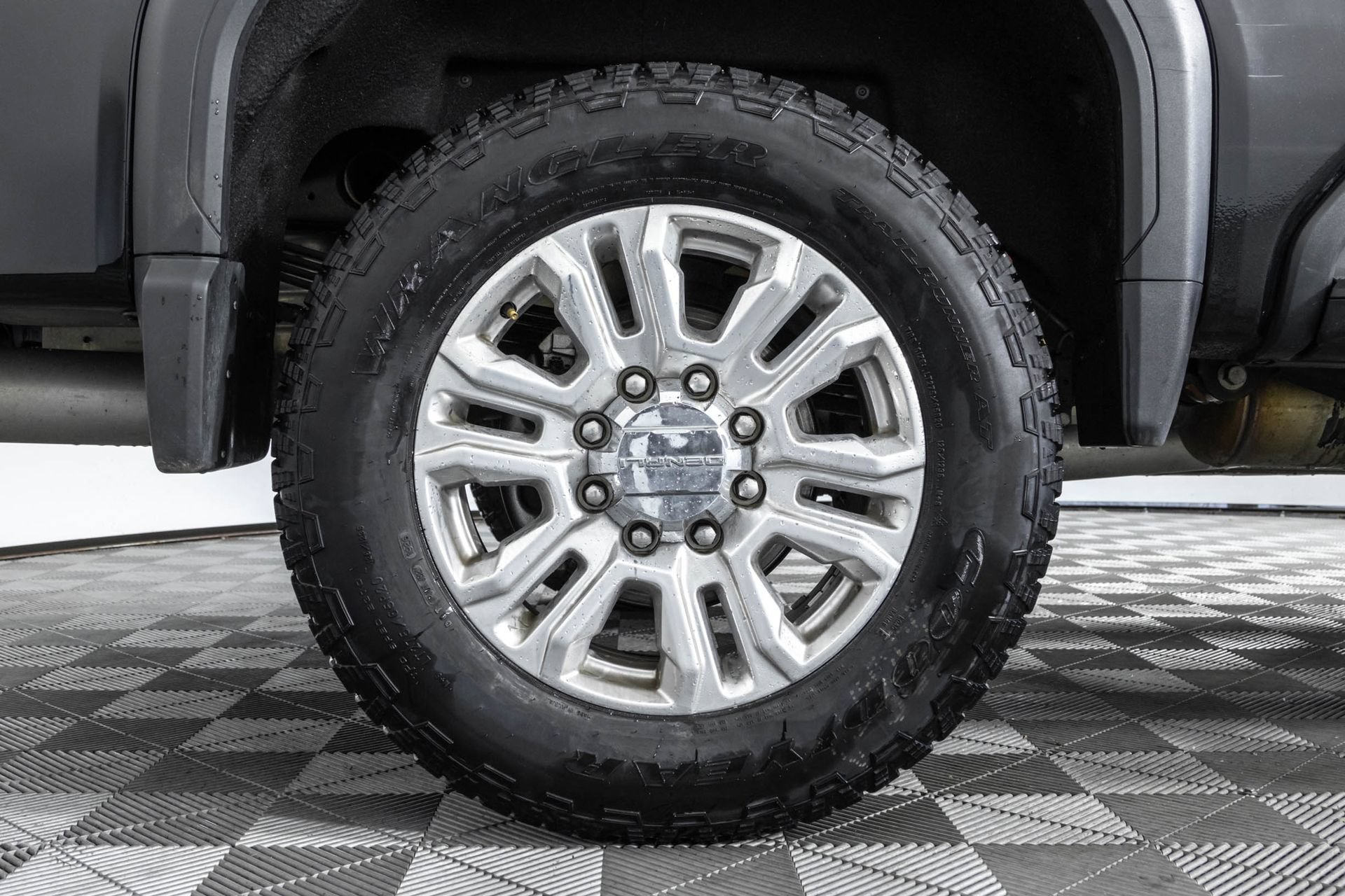 Used 2023 GMC Sierra 2500 Denali w/ Denali Ultimate Package AWD/4WD image 48