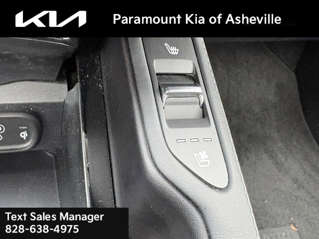 Certified 2025 Kia Telluride AWD image 15