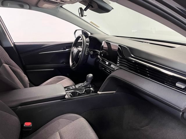 Used 2025 Toyota Camry LE FWD image 11