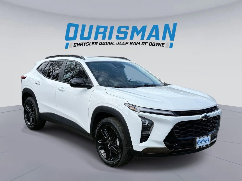 Used 2024 Chevrolet Trax ACTIV w/ Sunroof Package