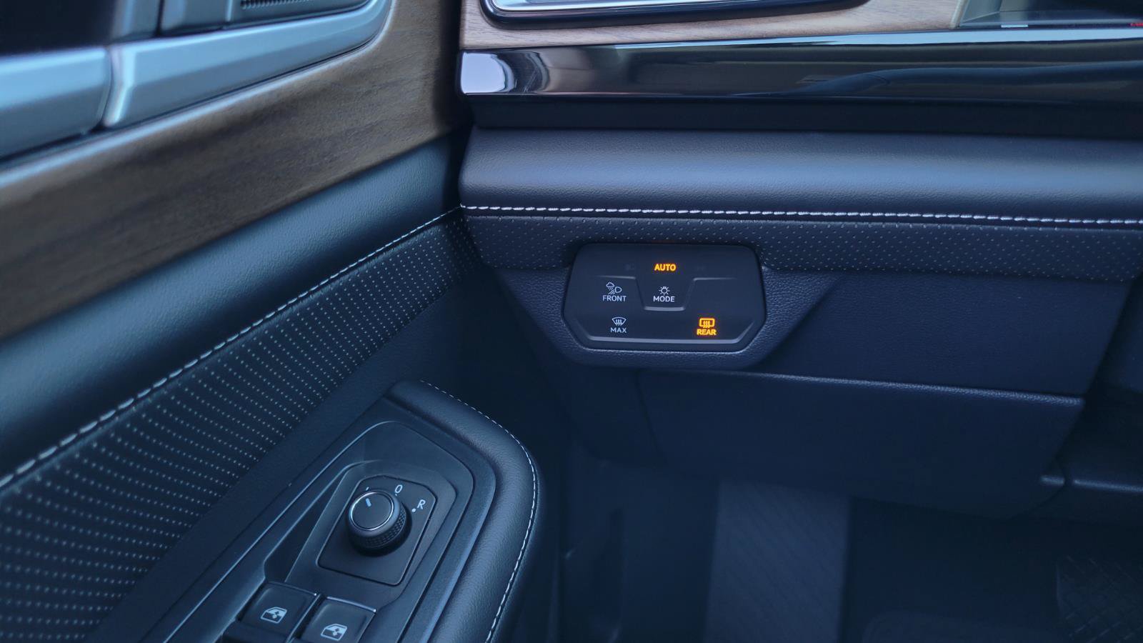 New 2026 Volkswagen Atlas SE AWD/4WD image 23