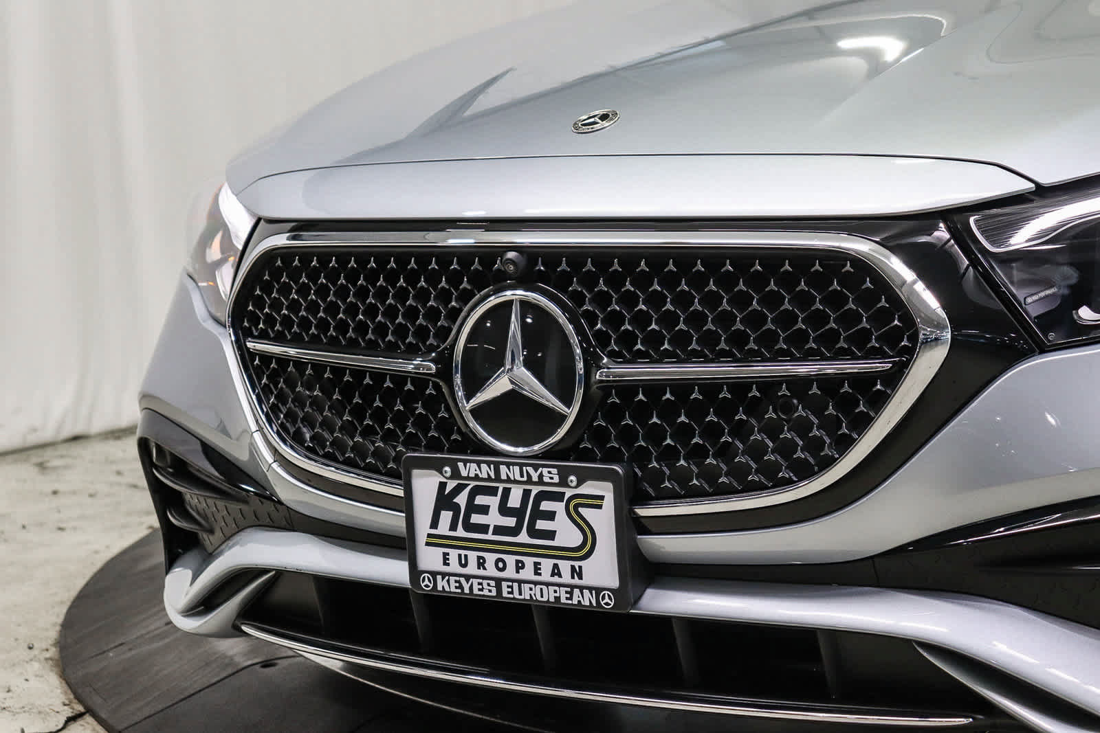 Certified 2025 Mercedes-Benz E 350 4MATIC Sedan image 8