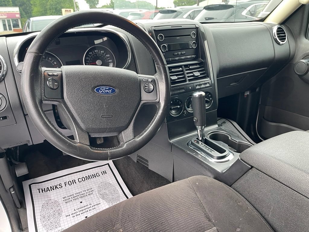Used 2010 Ford Explorer XLT AWD/4WD image 11