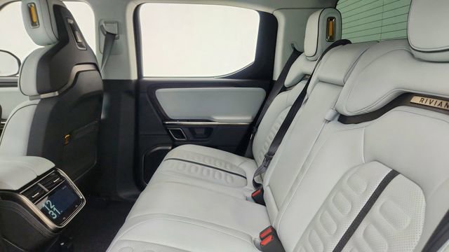 Used 2023 Rivian R1T Adventure image 27