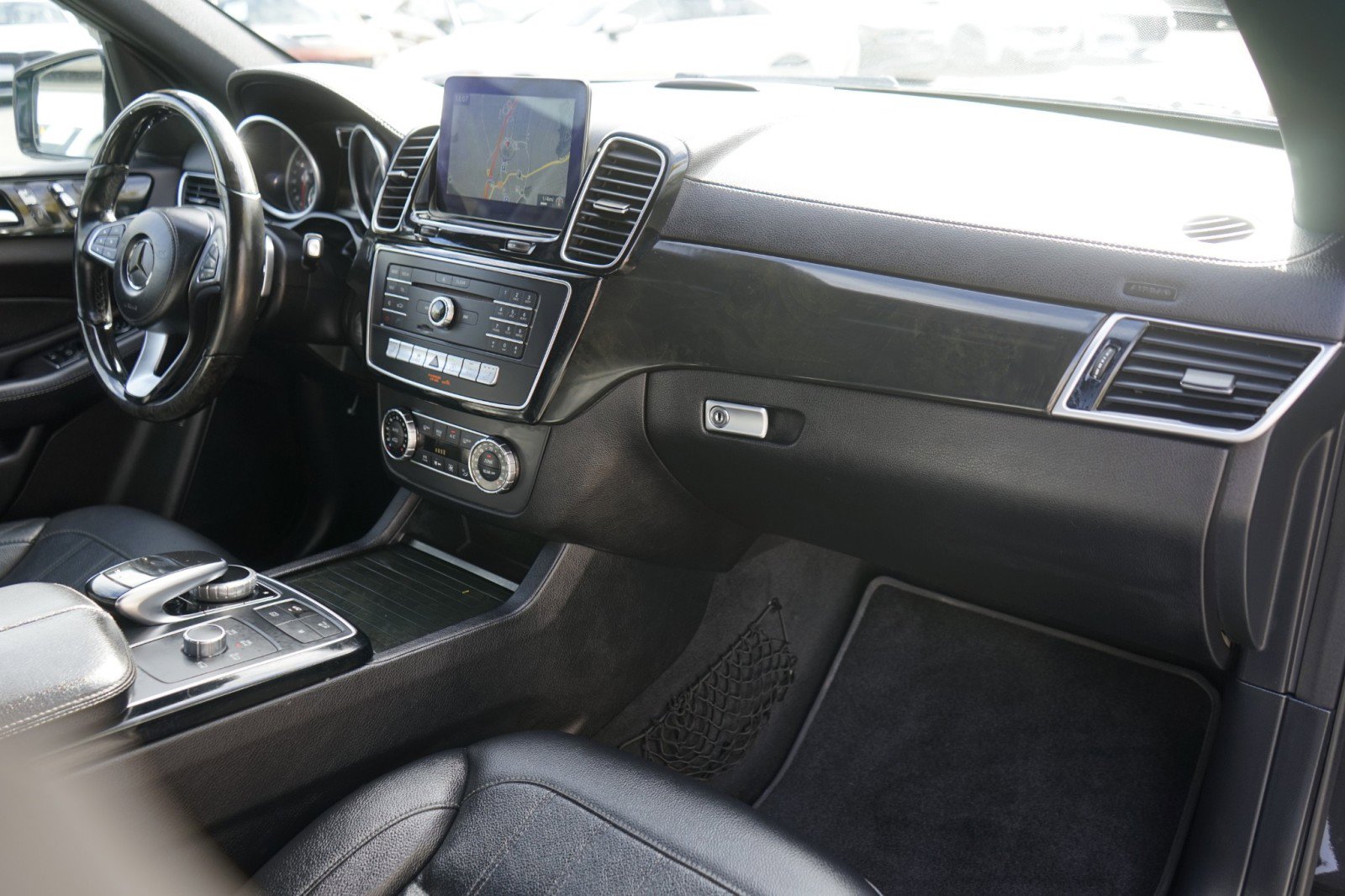 Used 2017 Mercedes-Benz GLS 450 4MATIC w/ Premium Package image 16