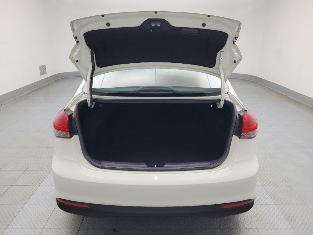 Used 2018 Kia Forte LX FWD image 29