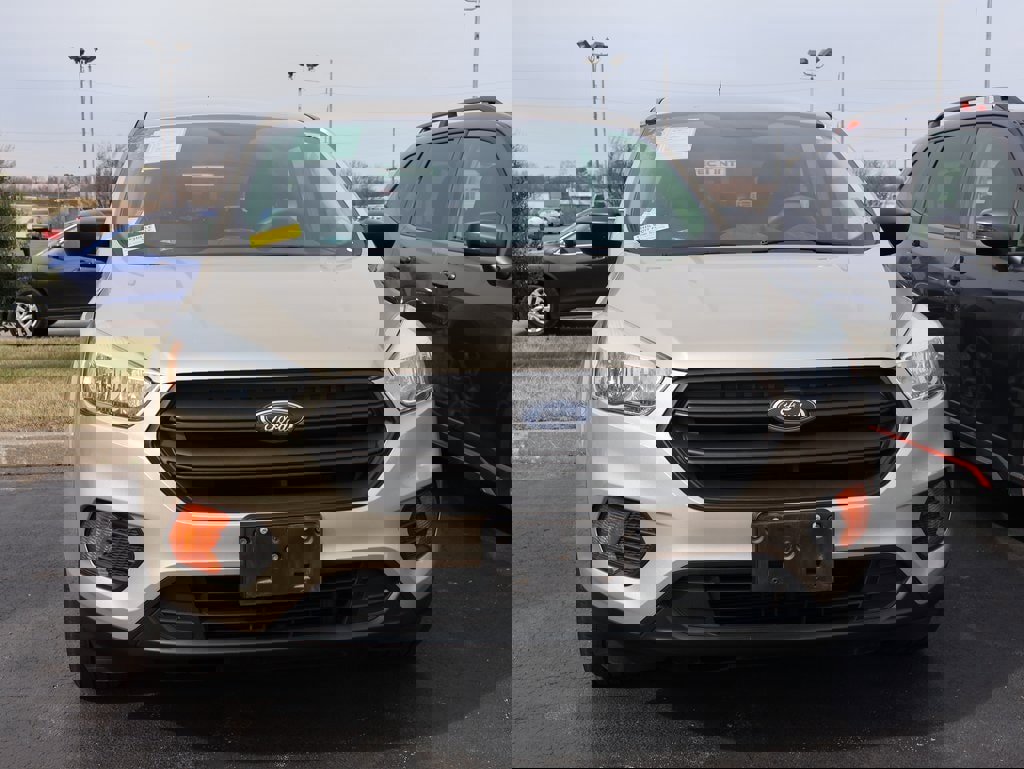 Used 2017 Ford Escape S image 5