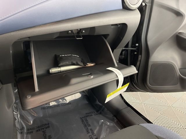 New 2025 Nissan Versa SV w/ Trunk Package image 34